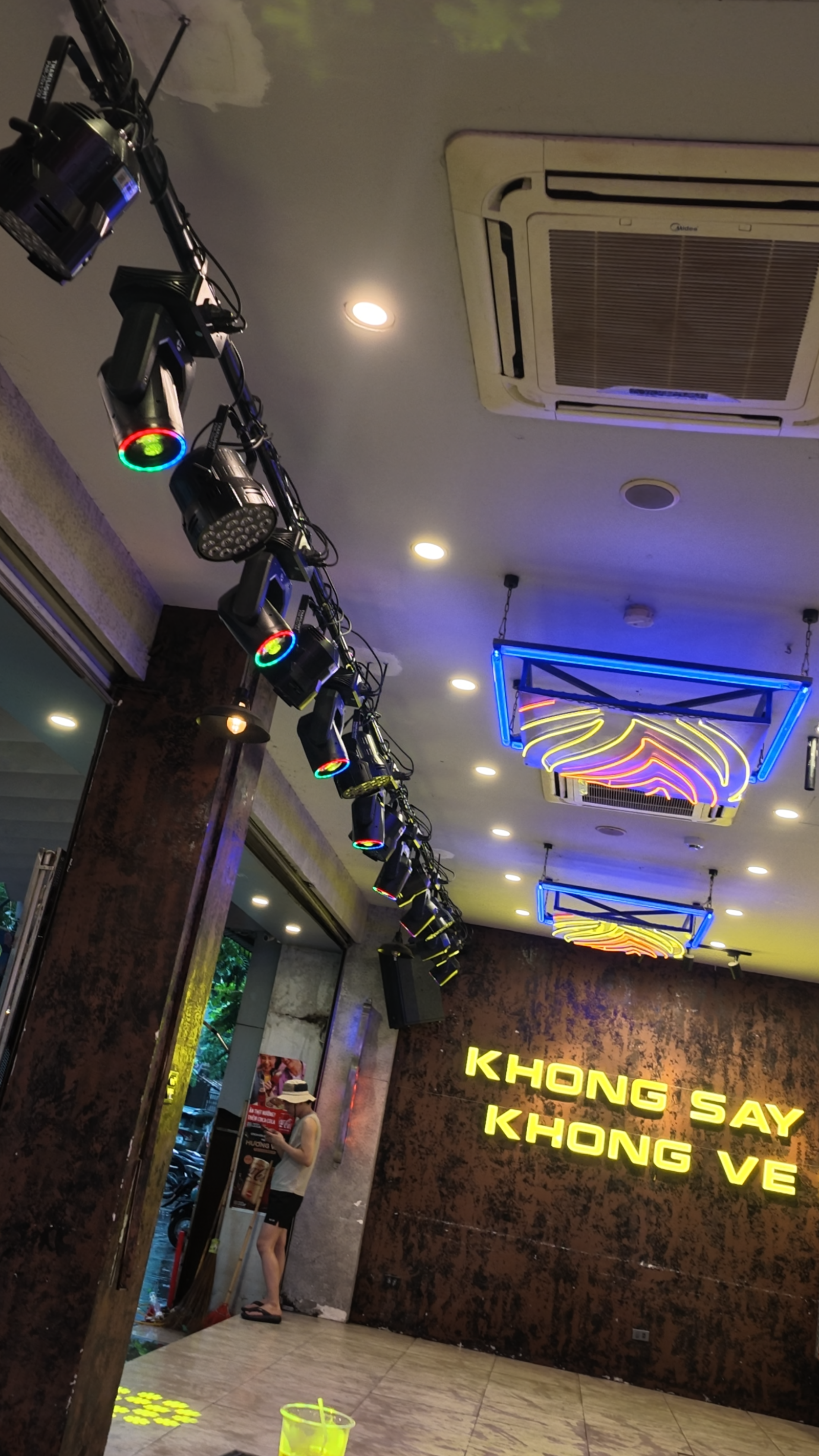 Phân Phối Thiết Bị